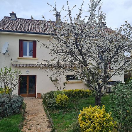 Logement Cosy Au Coeur D'Oradour Zewnętrze zdjęcie