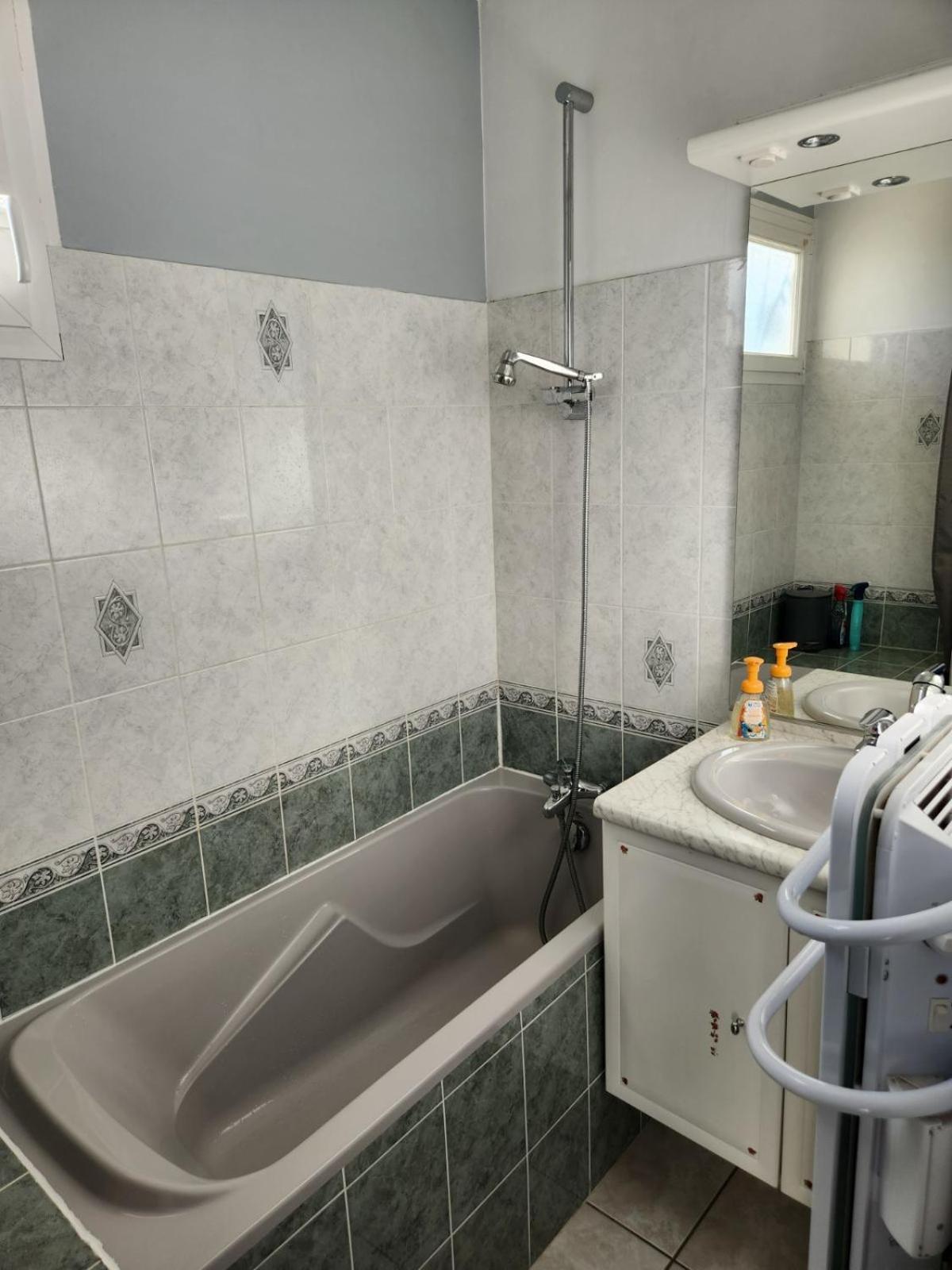 Logement Cosy Au Coeur D'Oradour Zewnętrze zdjęcie
